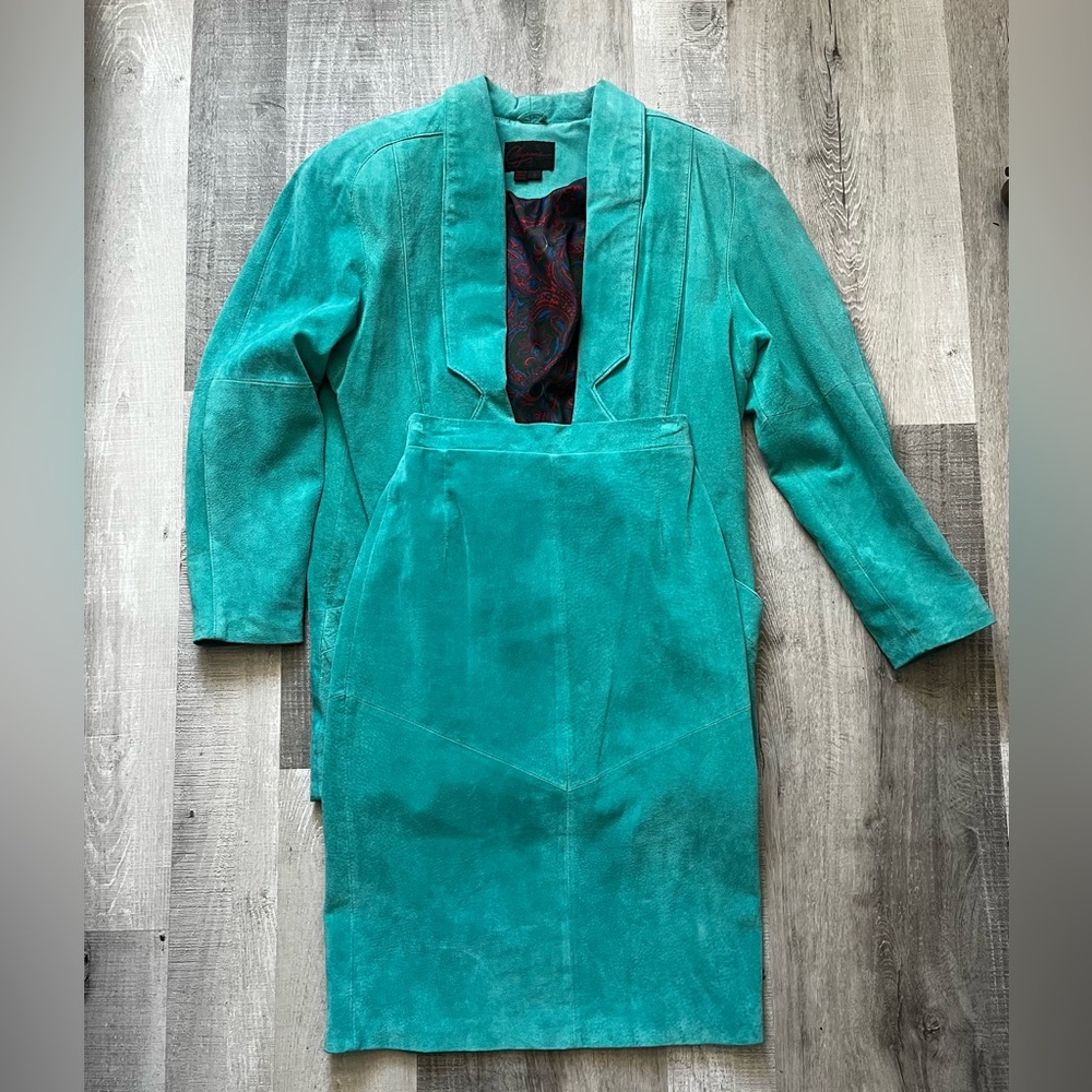 Vintage Suede Matching Skirt/Jacket Set in Turquoise Size Small (4-6)